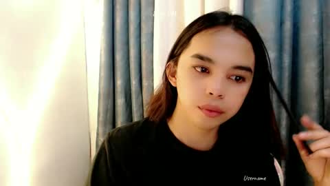 Snapshot of pinay_heart chatting on April 12, 2026, 12:10 pm heart online show from April 12, 2026, 12:10 pm