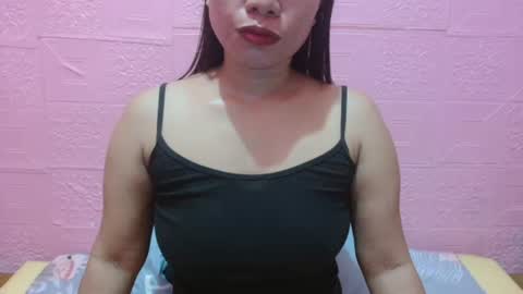 Snapshot of pinay_hot_mama005 chatting on October 28, 2025, 11:07 pm pinay_hot_mama005 online show from October 28, 2025, 11:07 pm