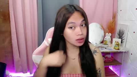 Jen online show from April 11, 2026, 10:52 am