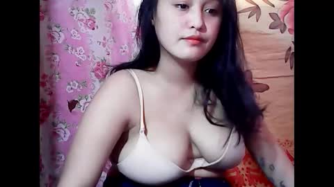 pinay_mama_milkbigboobs online show from February 6, 2025, 12:54 am