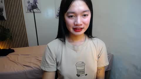 Shenna online show from November 14, 2025, 5:28 am