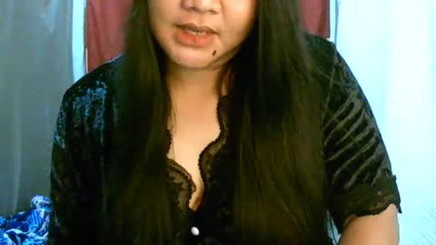 pinayjona online show from April 16, 2026, 3:35 pm