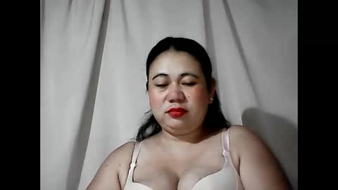 pinaymama12345 online show from April 22, 2026, 10:33 pm