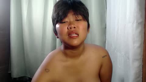 Snapshot of pinayprincesslyn chatting on June 9, 2026, 10:43 pm Lyn the Lesbian online show from June 9, 2026, 10:43 pm