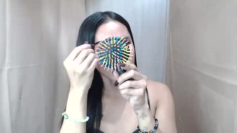 celistina Crwford online show from October 13, 2025, 4:01 am