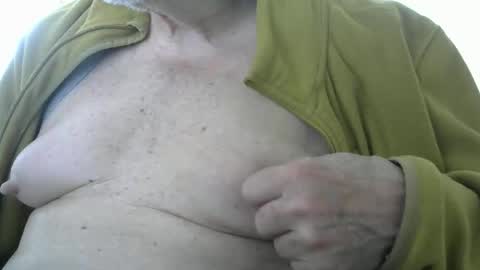 Snapshot of pinguin701 chatting on March 30, 2026, 1:56 pm pinguin701 online show from March 30, 2026, 1:56 pm