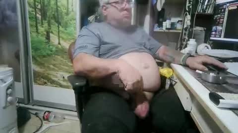 Snapshot of pini_z chatting on March 20, 2026, 12:43 pm pini_z online show from March 20, 2026, 12:43 pm