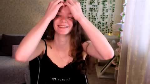 Stephanie online show from March 16, 2026, 4:40 am