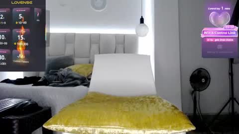 tiffany online show from February 25, 2025, 11:22 pm