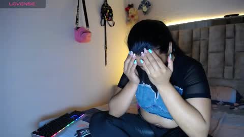 tiffany online show from April 12, 2026, 7:52 pm