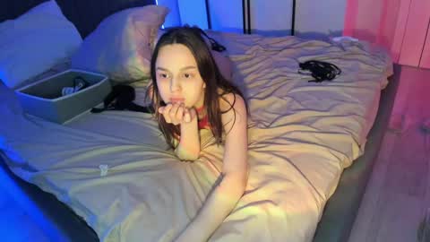 Pinkbodnar online show from April 21, 2026, 1:42 am