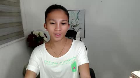Snapshot of pinkdollbaby_ chatting on April 22, 2026, 11:45 am pinkdollbaby_ online show from April 22, 2026, 11:45 am