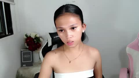 Snapshot of pinkdollbaby_ chatting on April 25, 2026, 1:03 pm pinkdollbaby_ online show from April 25, 2026, 1:03 pm