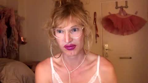 pinkfag online show from December 3, 2024, 8:17 pm