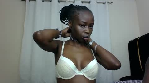 Pinkie online show from February 27, 2025, 4:52 am