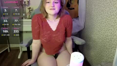 pinkiep1e online show from March 10, 2025, 5:07 pm