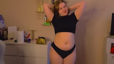 pinkiep1e online show from April 10, 2026, 3:34 am