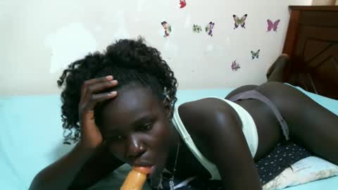 Snapshot of pinkiey_ chatting on October 28, 2025, 7:45 am pinky online show from October 28, 2025, 7:45 am