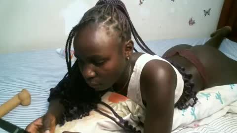 Snapshot of pinkiey_ chatting on December 2, 2025, 9:32 pm pinky online show from December 2, 2025, 9:32 pm