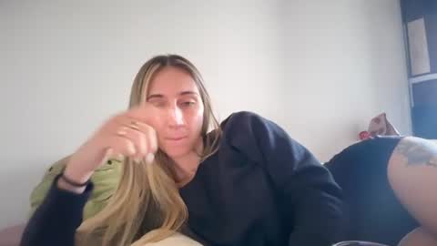 Snapshot of pinkilola chatting on July 28, 2026, 8:01 pm Pinkilola online show from July 28, 2026, 8:01 pm