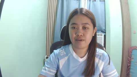 Snapshot of pinkish_shine chatting on May 29, 2026, 6:28 pm Hi its me shine online show from May 29, 2026, 6:28 pm