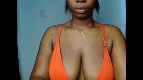 pinkxsugar online show from October 18, 2025, 10:05 am