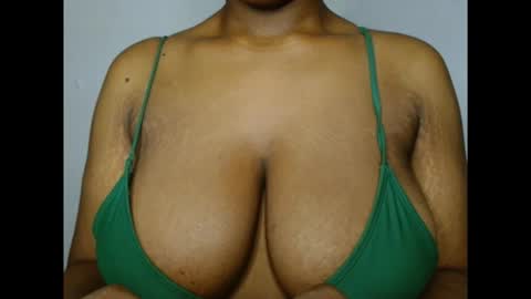 pinkxsugar online show from March 12, 2026, 7:31 pm