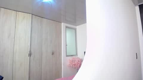 pinky_f00x online show from December 13, 2025, 7:53 pm