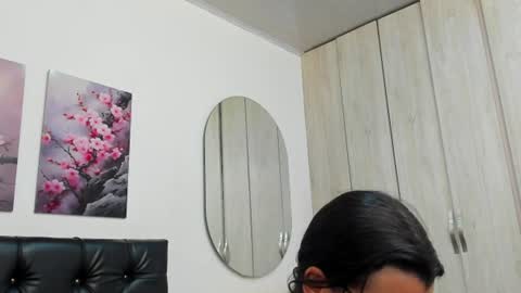 Snapshot of pinky_f00x chatting on July 18, 2026, 9:18 pm pinky_f00x online show from July 18, 2026, 9:18 pm