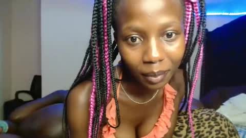 Snapshot of pinky_niela chatting on November 22, 2025, 4:00 am Pinky online show from November 22, 2025, 4:00 am