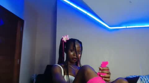 Snapshot of pinky_niela chatting on November 29, 2025, 3:42 am Pinky online show from November 29, 2025, 3:42 am