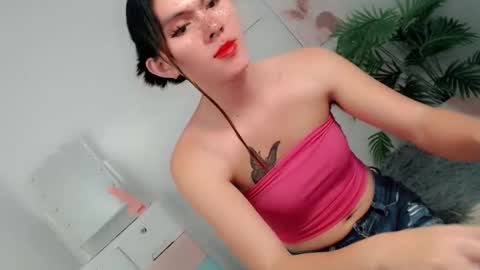 pinky_web03 online show from November 7, 2025, 2:11 am