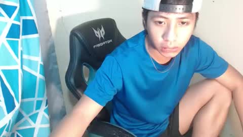 Snapshot of pinoy_fuckboyxxx chatting on May 2, 2026, 2:49 am pinoy_fuckboyxxx online show from May 2, 2026, 2:49 am