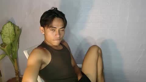 pinoy_palautogxxx online show from April 4, 2026, 3:09 pm