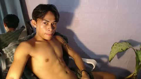 pinoy_palautogxxx online show from April 18, 2026, 7:07 pm