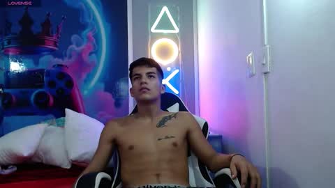 Snapshot of pipe_hot04 chatting on March 3, 2026, 11:05 am pipe hot04 online show from March 3, 2026, 11:05 am