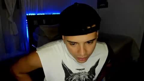 Snapshot of piperodriguez_ chatting on January 27, 2025, 6:52 am Pipe Rodriguez online show from January 27, 2025, 6:52 am