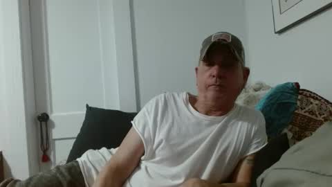 pirate334 online show from May 19, 2026, 12:27 am