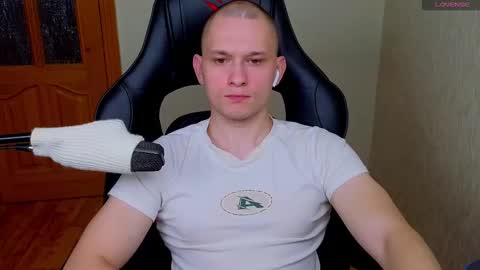 STRONGBEAUTY online show from December 31, 2024, 5:11 am