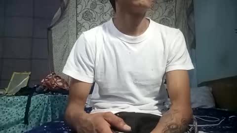 pito_suelto13 online show from October 19, 2025, 3:29 am