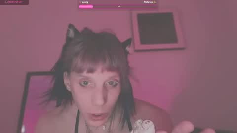 pixie_praxis online show from February 8, 2025, 12:39 pm