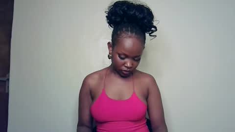 Snapshot of pixie_roman chatting on April 25, 2026, 4:04 pm Majesty online show from April 25, 2026, 4:04 pm