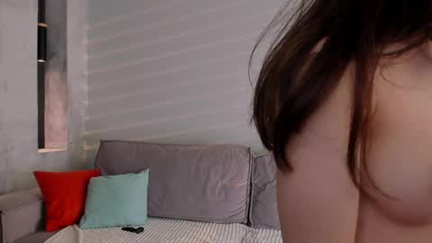 Mila online show from May 24, 2026, 3:39 pm