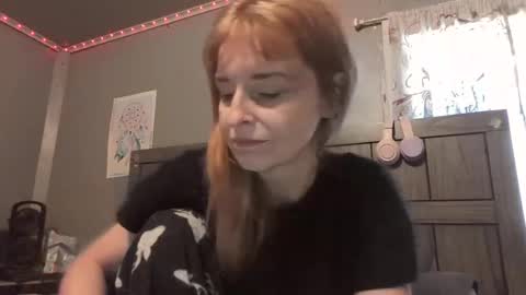 pizzedwife online show from April 19, 2026, 4:17 pm