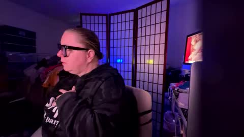 Snapshot of platinumpuzzy chatting on February 8, 2026, 6:22 pm Platinum Puzzy online show from February 8, 2026, 6:22 pm