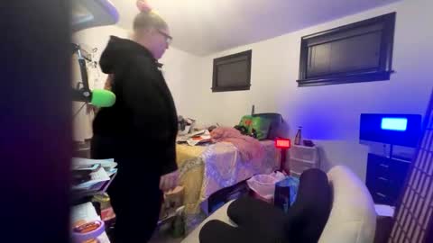 Snapshot of platinumpuzzy chatting on March 5, 2026, 5:47 am Platinum Puzzy online show from March 5, 2026, 5:47 am