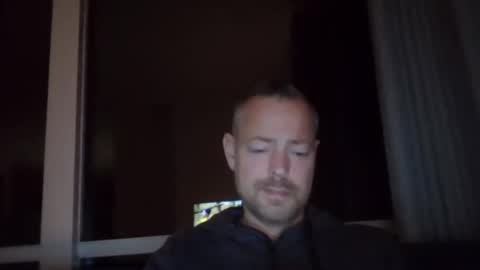 platugle online show from October 26, 2025, 9:42 pm