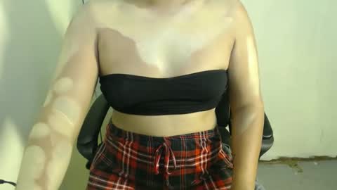 play_wiith_me online show from September 22, 2025, 5:04 pm