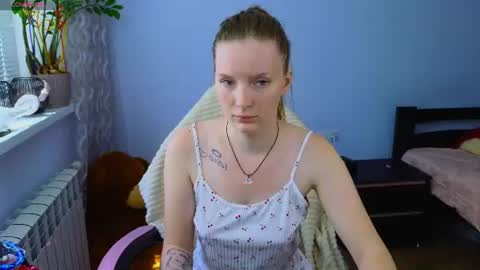 Snapshot of playful_mary chatting on June 16, 2026, 8:39 am Masha online show from June 16, 2026, 8:39 am
