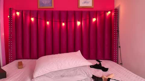 SAMARA  online show from February 14, 2025, 6:40 pm